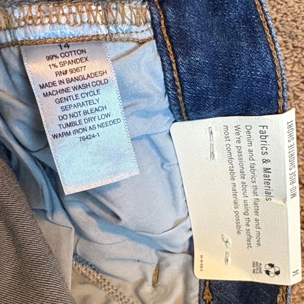 a.n.a Frayed Hem Blue Denim Shorts - Picture 5 of 5